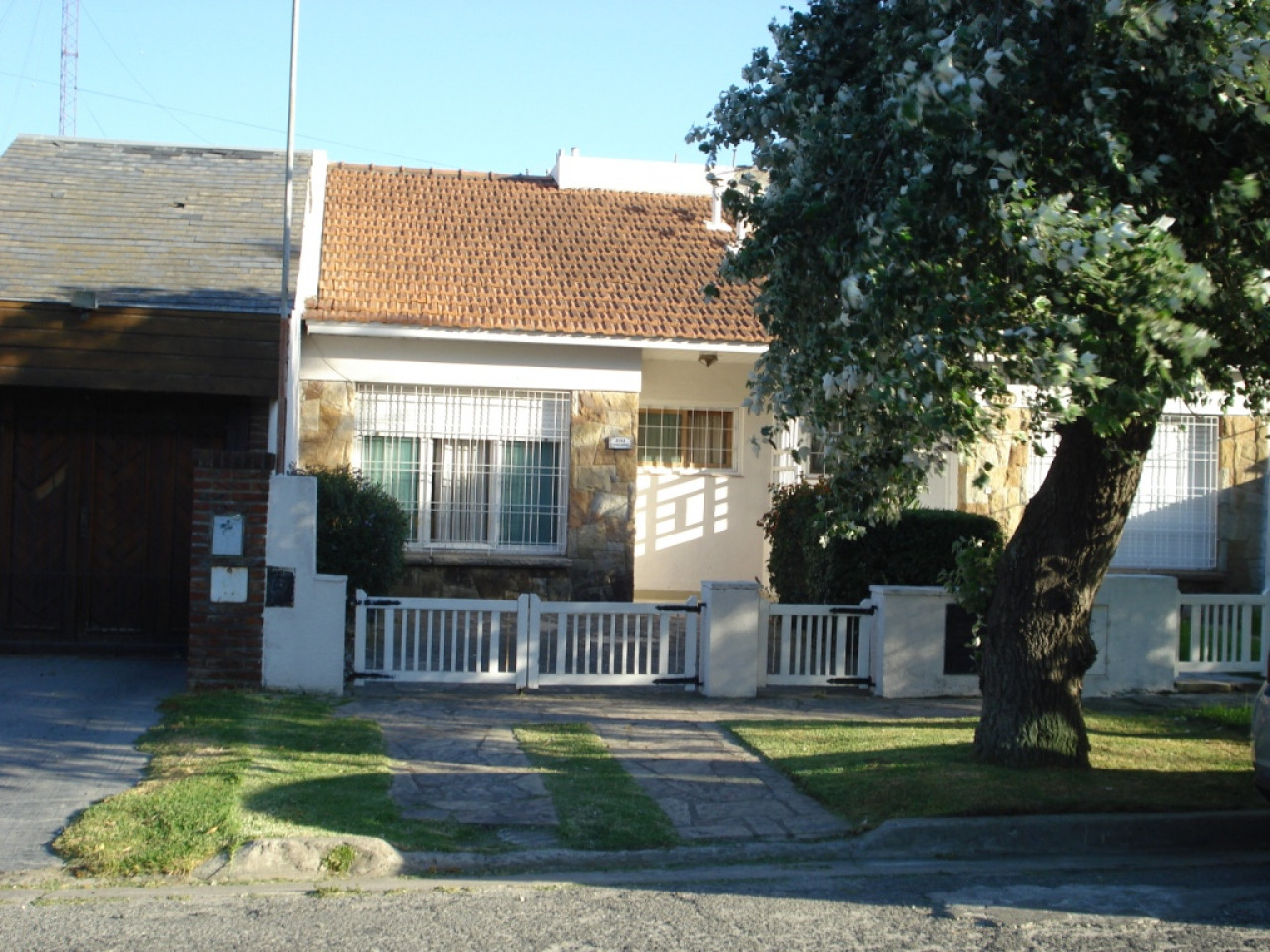 CASA 3 AMBIENTES - PIEDRA BUENA AL 2100 - MAR DEL PLATA