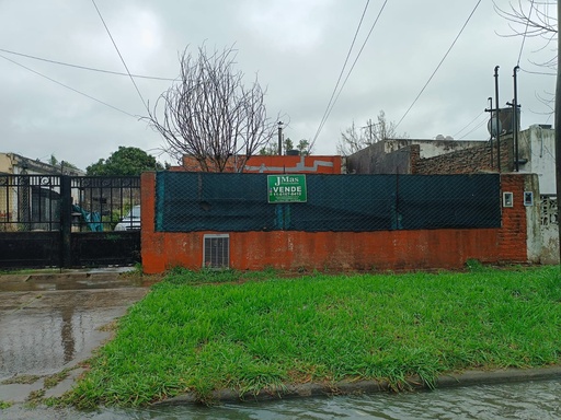 Casa de 3 ambientes a refaccionar en venta en Pablo Podestá