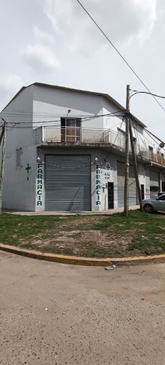 Amplio local en esquina en alquiler sobre Ruta 8