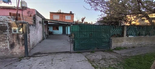 Casa de 4 ambientes en venta en José C. Paz