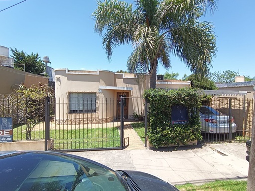 (cv 11) Casa De 4 Ambientes En Venta En San Miguel.